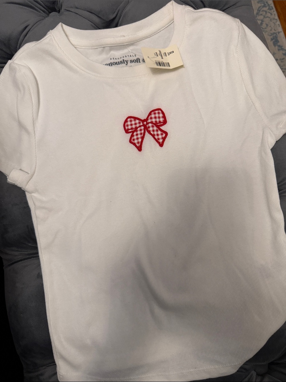 Aeropostale White Short Sleeve Tee with Red Gingham Bow Applique